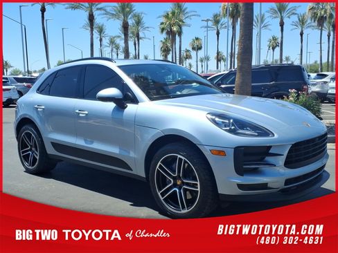 Used 2021 Porsche Macan AWD/4WD image 1