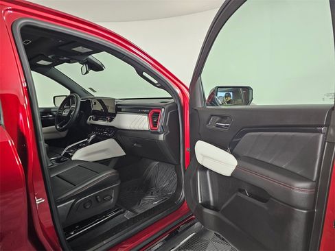 Used 2023 GMC Canyon AT4X w/ Edition 1 image 13