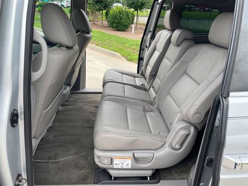 Used 2015 Honda Odyssey EX-L image 10
