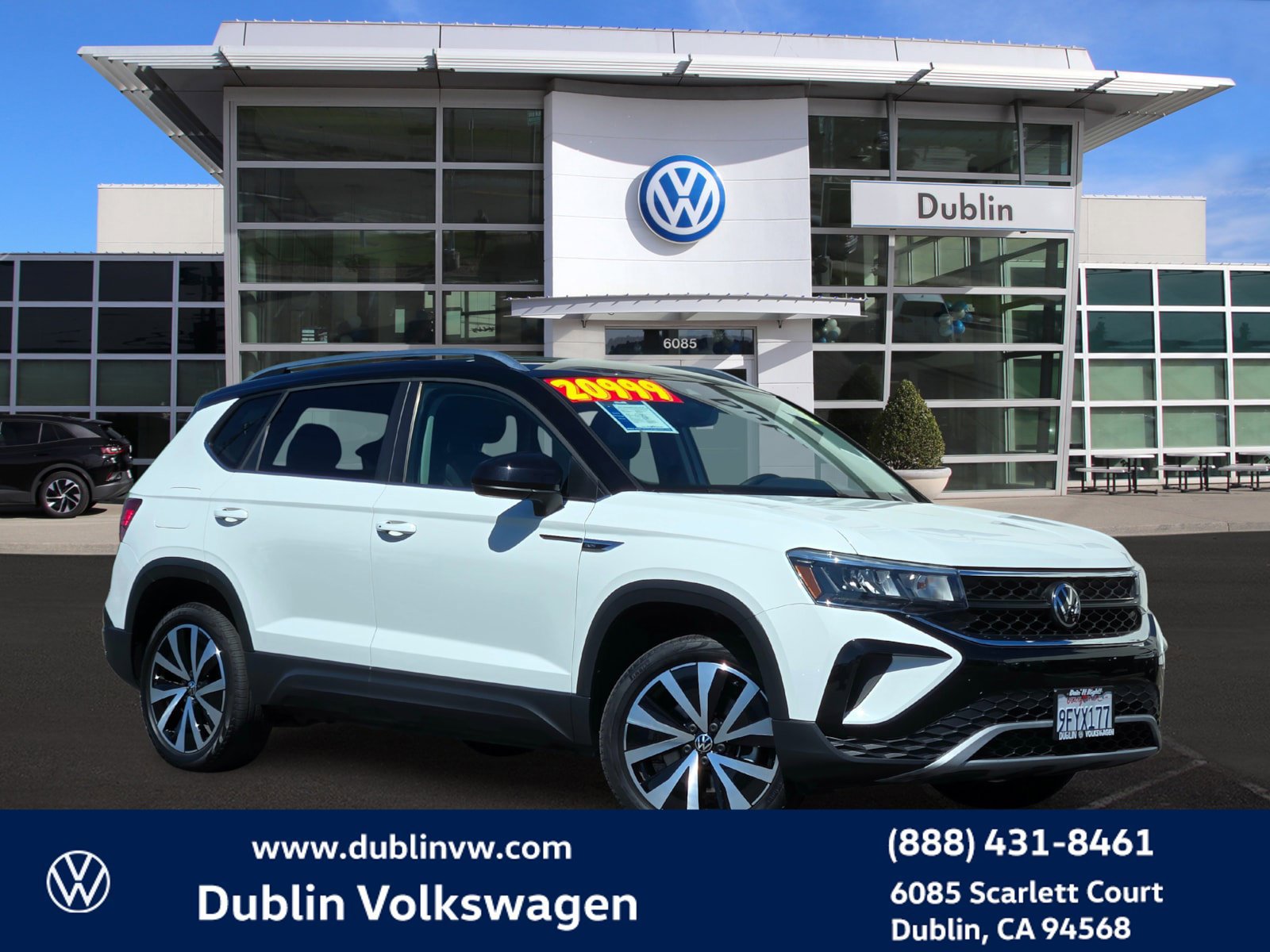 Certified 2023 Volkswagen Taos SE FWD image 1