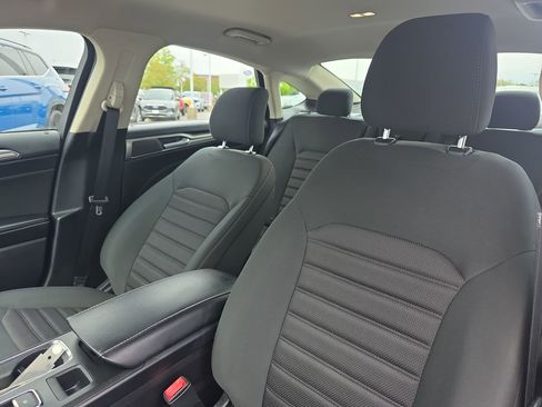 Used 2019 Ford Fusion SE AWD/4WD image 17