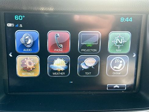 Used 2020 Chevrolet Suburban Premier RWD image 16