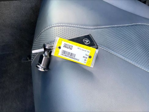 Certified 2025 Acura TLX w/ Technology Package image 12