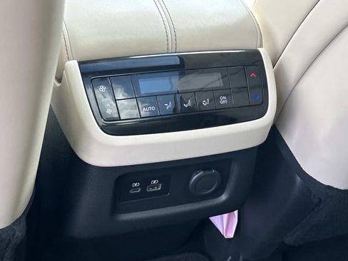 Used 2023 INFINITI QX60 Luxe w/ Performance Audio Package AWD/4WD image 20