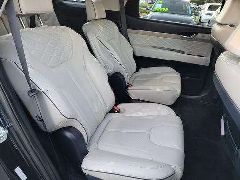 Used 2021 Hyundai Palisade Calligraphy image 23
