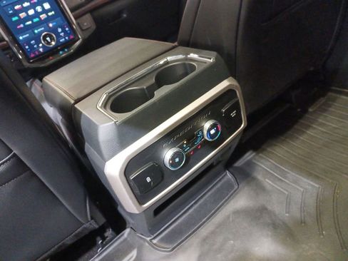 Used 2022 Ford Expedition Max Limited image 23