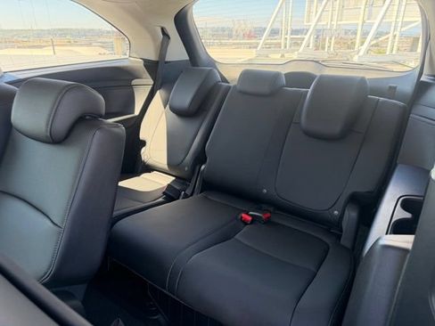 Certified 2026 Honda Odyssey EX-L image 16