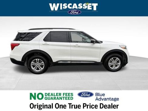 Certified 2022 Ford Explorer XLT w/ Equipment Group 202A image 6