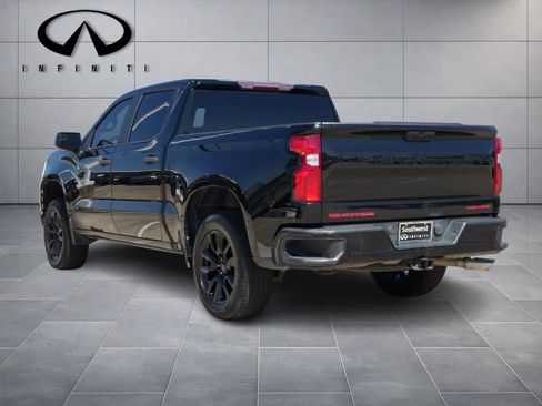 Used 2020 Chevrolet Silverado 1500 Custom w/ Custom Value Package RWD image 5