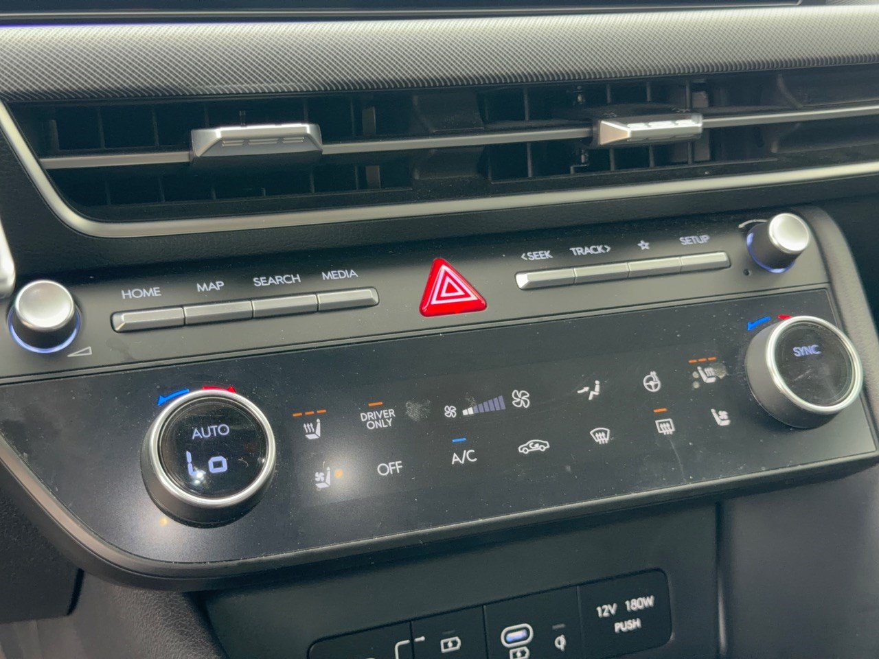 Certified 2025 Hyundai Sonata Limited FWD image 22