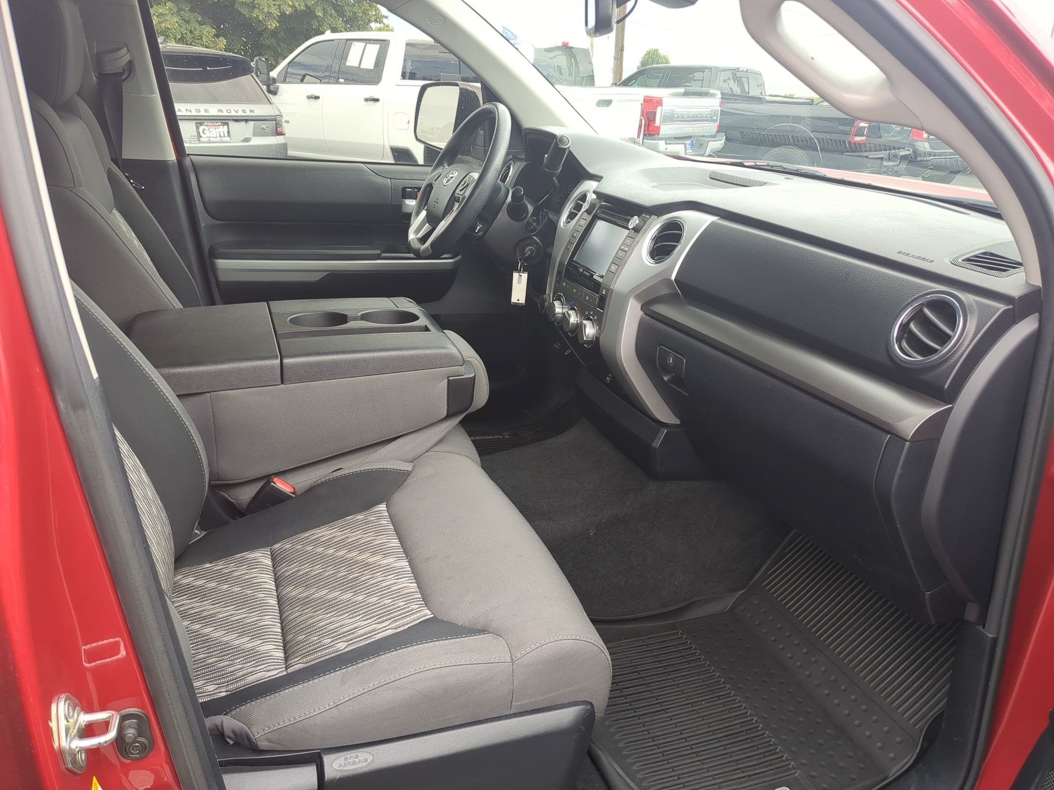 Used 2019 Toyota Tundra SR5 w/ TRD Off Road Package AWD/4WD image 31