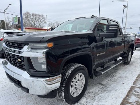 Used 2020 Chevrolet Silverado 2500 LT w/ All Star Edition image 3