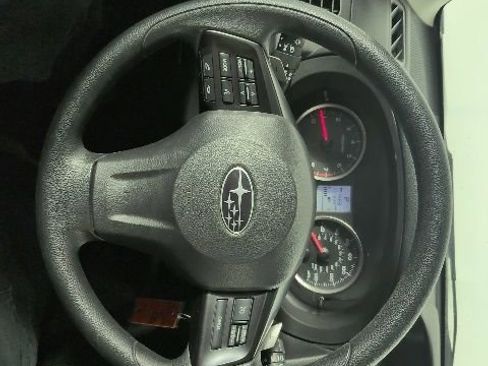 Used 2013 Subaru Crosstrek 2.0i Premium AWD/4WD image 18
