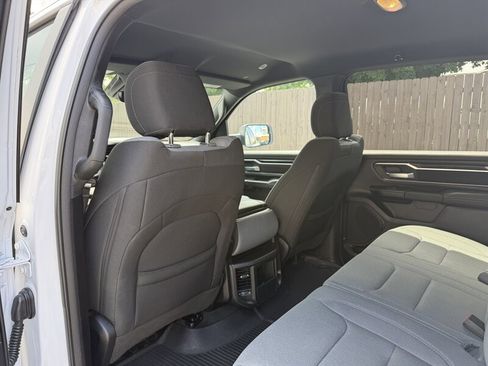 Used 2023 RAM 1500 Big Horn AWD/4WD image 30