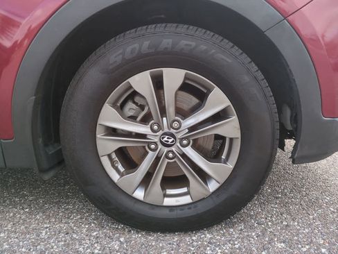 Used 2013 Hyundai Santa Fe Sport w/ Technology Pkg FWD image 11