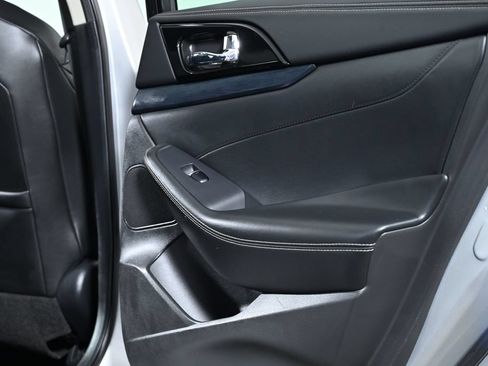 Certified 2020 Nissan Maxima Platinum w/ Sport Mat Group FWD image 32