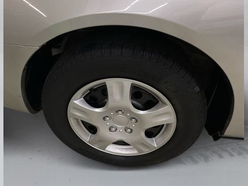 Used 2007 Buick LaCrosse CX FWD image 19