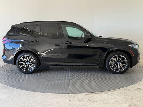 Used 2025 BMW X5 xDrive50e w/ M Sport Package image 8