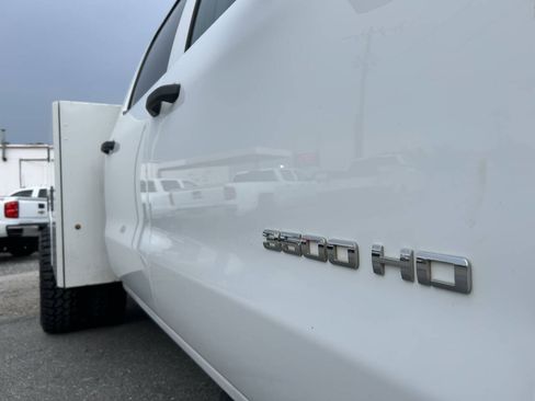 Used 2018 Chevrolet Silverado 3500 W/T w/ WT Convenience Package AWD/4WD image 12