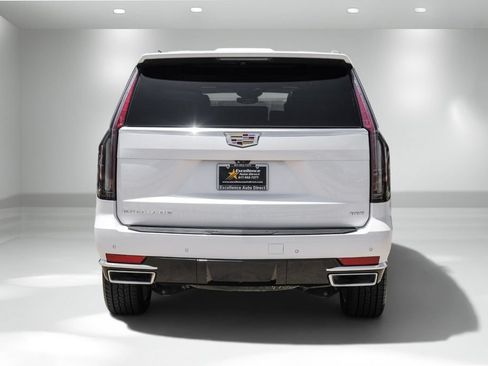 Used 2023 Cadillac Escalade Premium Luxury AWD/4WD image 9