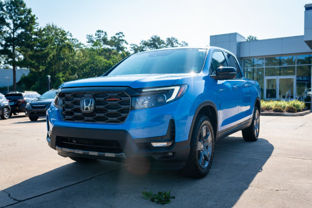 Used 2024 Honda Ridgeline TrailSport image 11