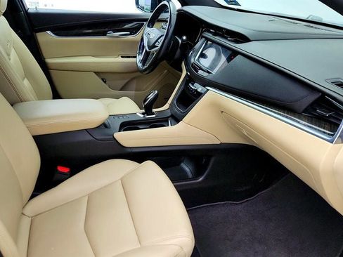 Used 2019 Cadillac XT5 AWD image 22
