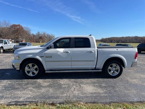 Used 2018 RAM 1500 Laramie image 10