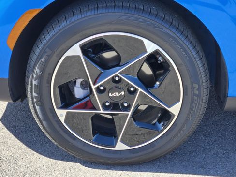 Certified 2025 Kia Soul EX image 10