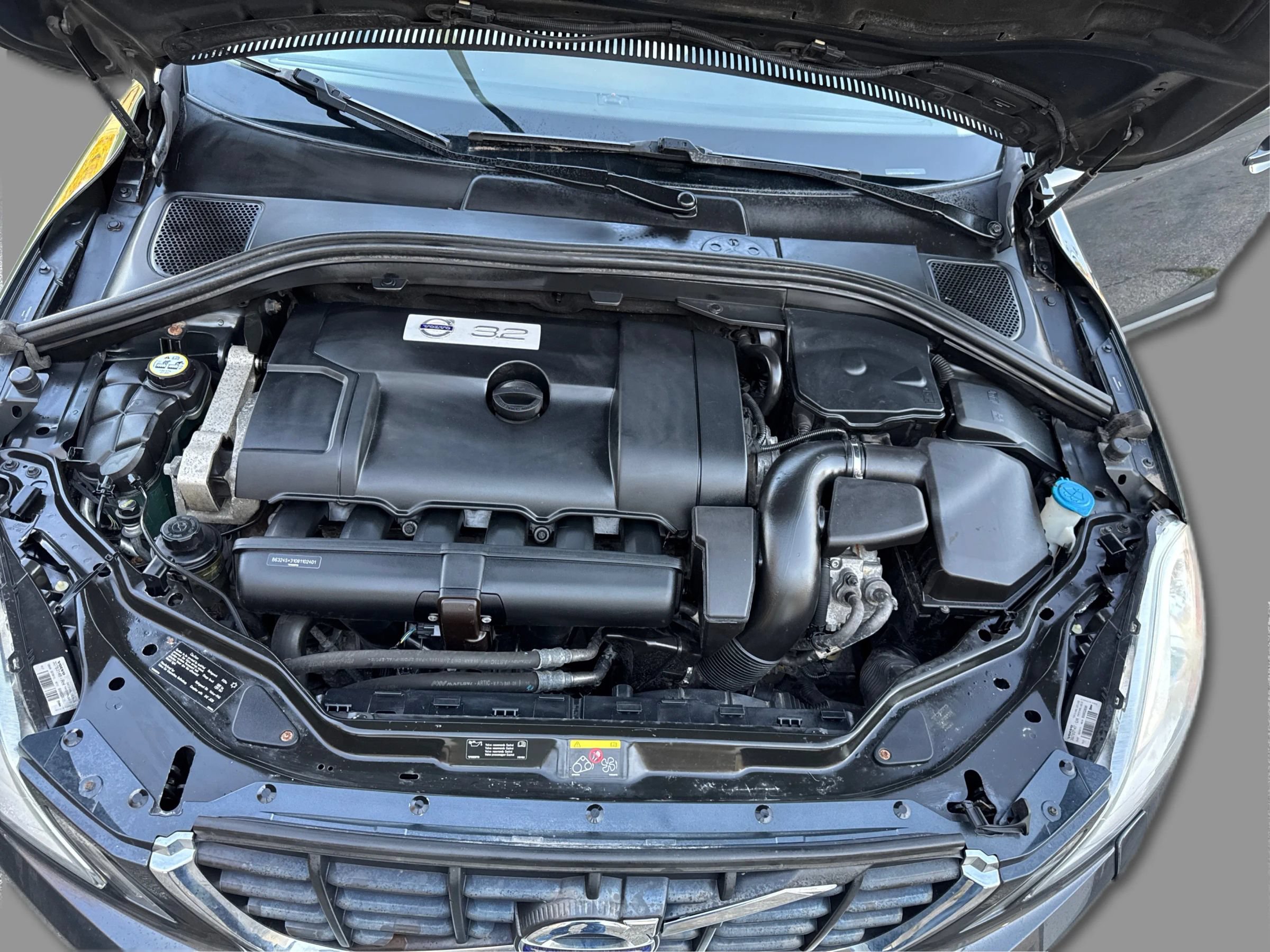 Used 2012 Volvo XC60 3.2 AWD/4WD image 13