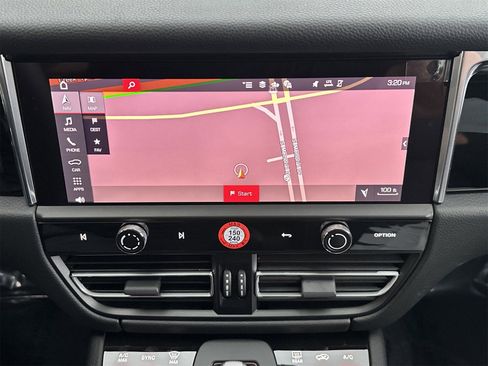 New 2025 Porsche Macan image 21