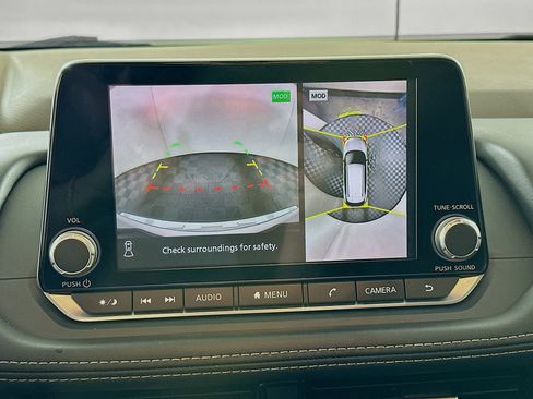 Used 2021 Nissan Rogue SV FWD image 23