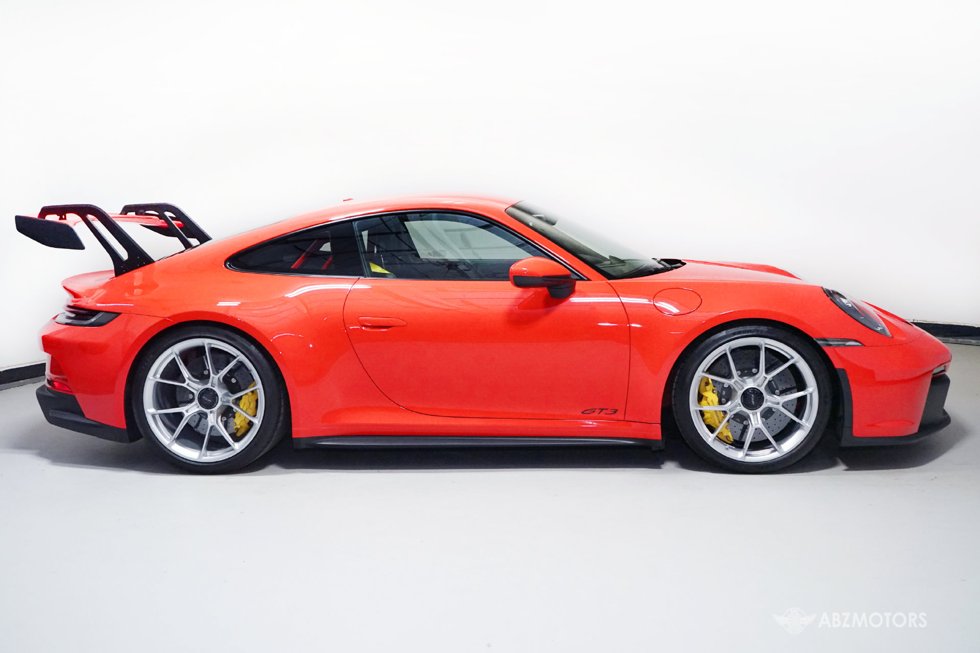 Used 2022 Porsche 911 GT3 RWD image 3
