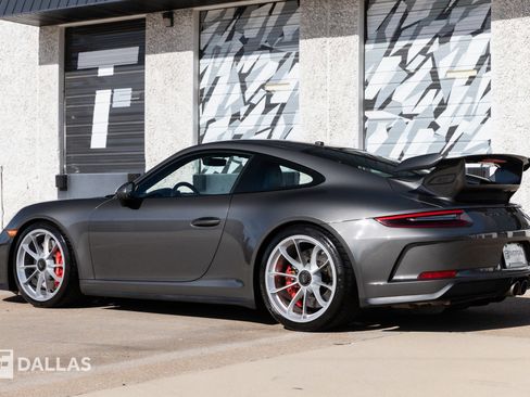 Used 2019 Porsche 911 GT3 image 11