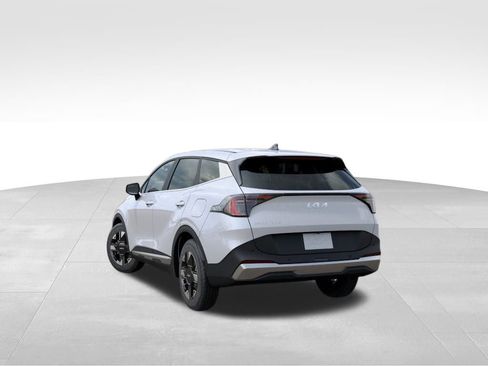 New 2026 Kia Sportage LX image 4