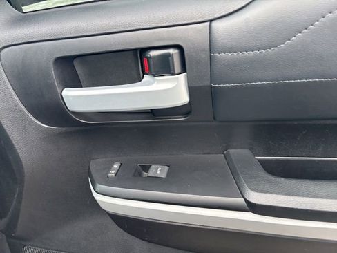 Used 2021 Toyota Tundra Limited w/ Limited Premium Package image 10