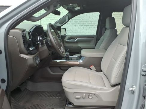 Used 2024 Chevrolet Silverado 1500 RST AWD/4WD image 12