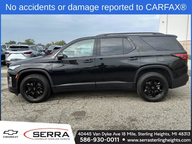 Used 2023 Chevrolet Traverse LT FWD image 2
