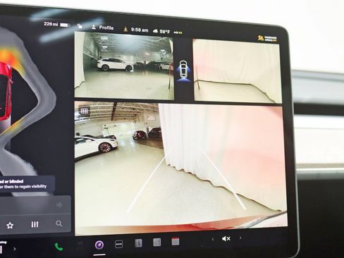 Used 2025 Tesla Model Y Long Range image 17