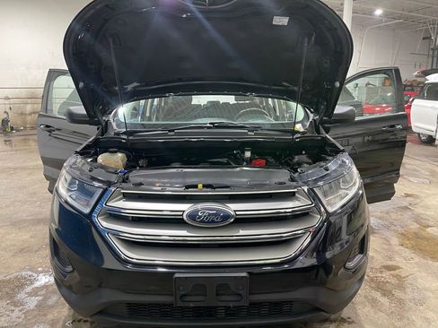 Used 2018 Ford Edge SE image 33