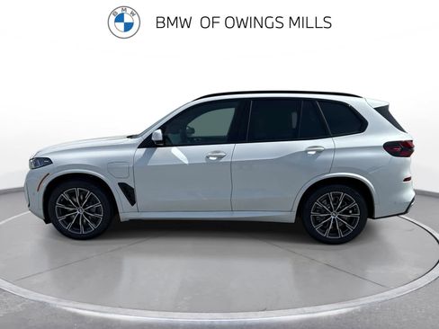 New 2026 BMW X5 xDrive50e w/ M Sport Package AWD/4WD image 5