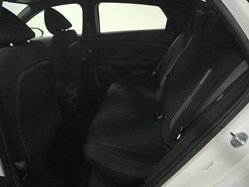 Certified 2025 Hyundai Elantra Sport image 4