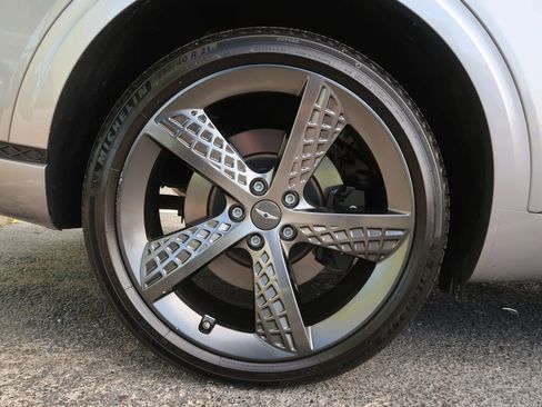 Used 2023 Genesis GV70 2.5T w/ Sport Prestige Package image 59