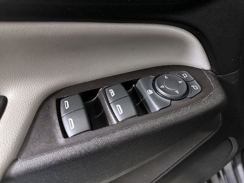 Used 2022 Chevrolet Equinox LT FWD image 24