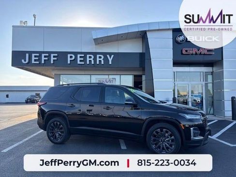 Used 2022 Chevrolet Traverse RS FWD image 1
