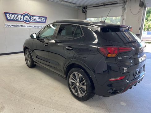 Used 2022 Buick Encore GX Select w/ Experience Buick Package AWD/4WD image 2