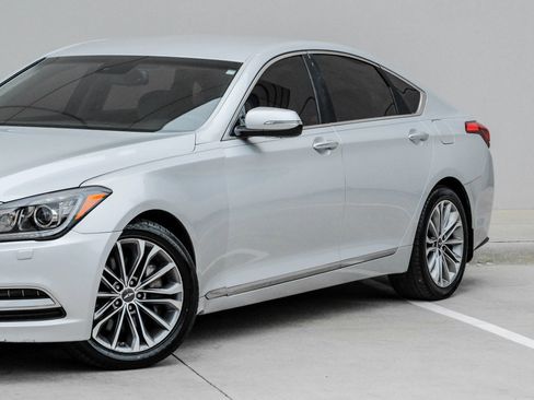 Used 2016 Hyundai Genesis 3.8 AWD/4WD image 8
