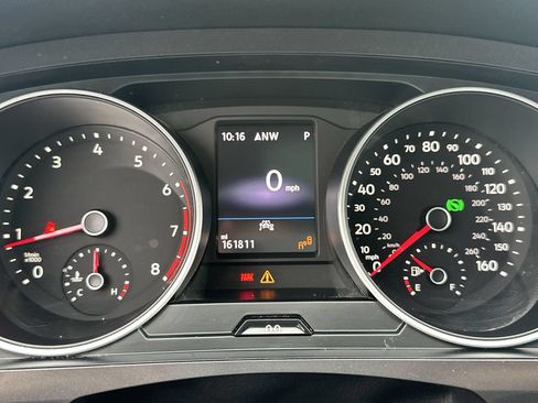 Used 2021 Volkswagen Tiguan SE FWD image 19