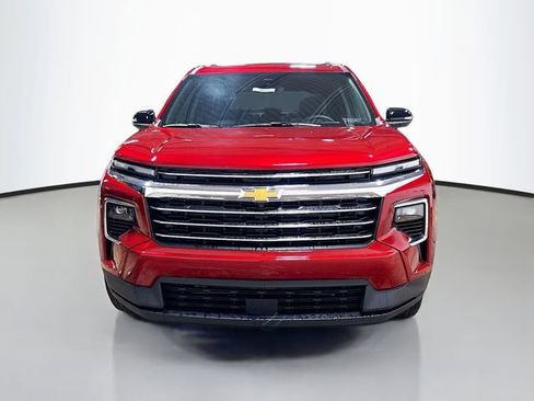 New 2026 Chevrolet Traverse LT w/ Sun and Wheel Package AWD/4WD image 3