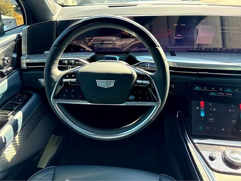New 2025 Cadillac Escalade IQ Luxury 2 AWD/4WD image 20