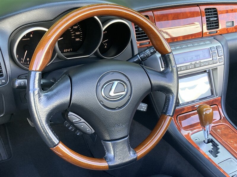 Used 2006 Lexus SC 430 Convertible w/ Preferred Accessory Pkg RWD image 20